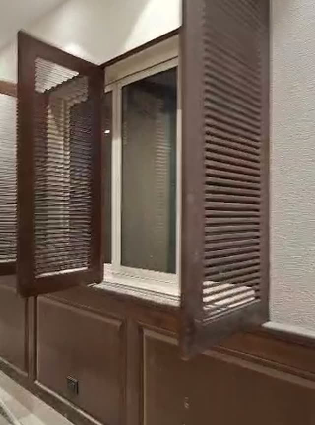 Video: Louvre shutter window installation Mumbai by Vishwa Windows